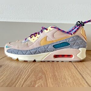Nike Air Max 90 SE Fossil Stone Sneakers. Women’s Size 11 EUC